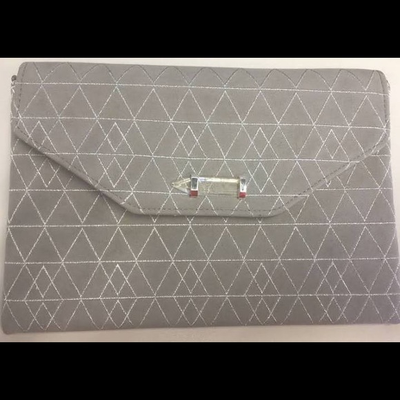 City Slim Clutch- Slate Grey Geo Metallic - Picture 2 of 7